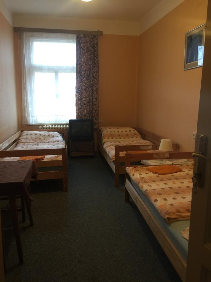 Hotel Dvorak Chrast Exteriör bild